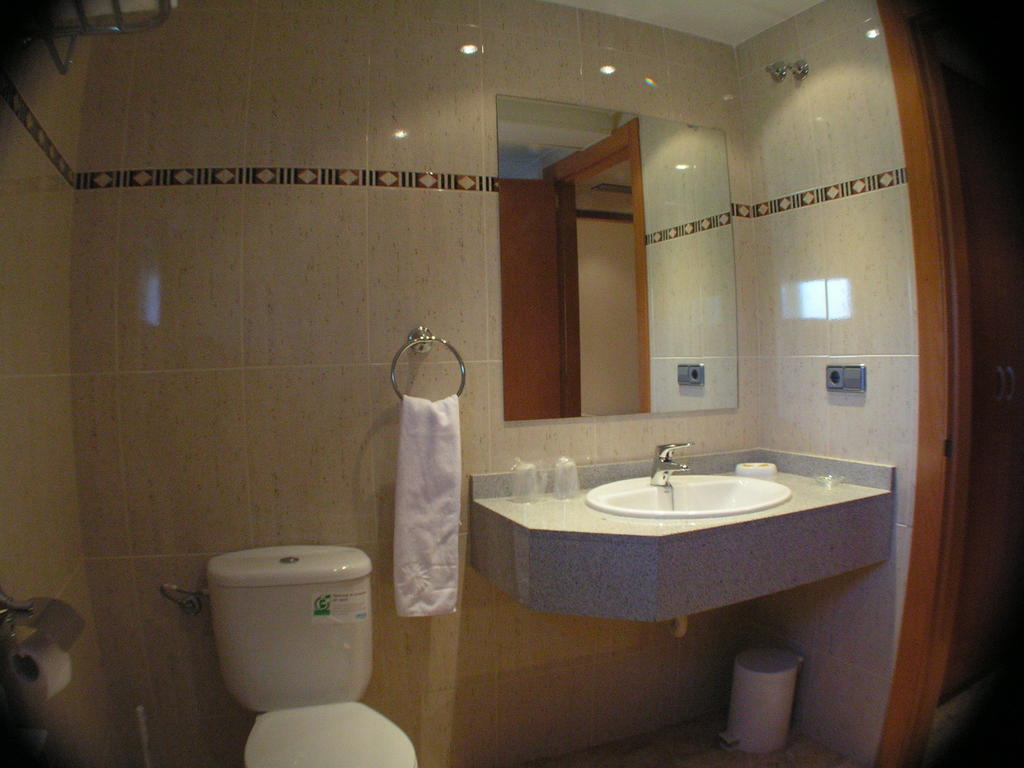 Hotel Zaytun Mequinenza Habitación foto